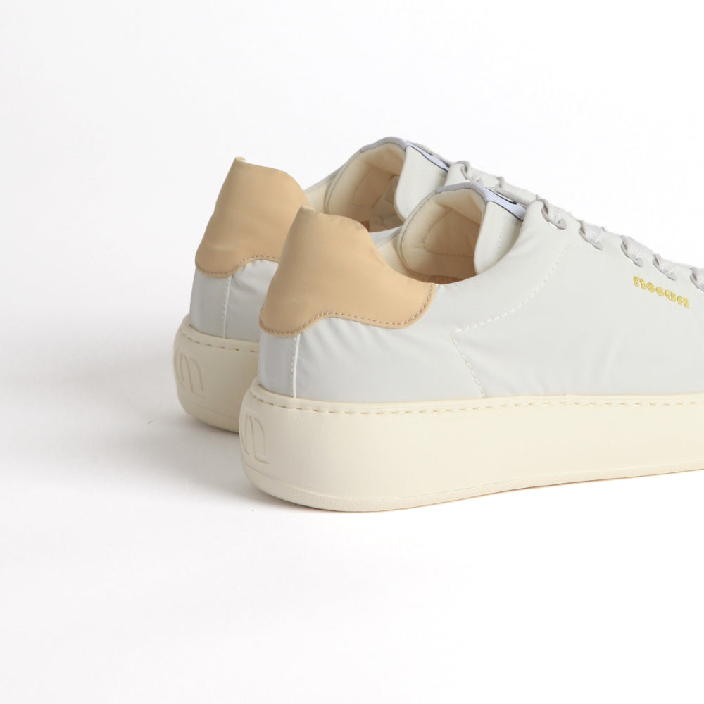 BAST 2772 LOW SNEAKER IN WHITE ICONIC REFLECTIVE FABRIC AND BEIGE SUEDE