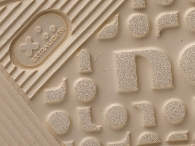 Mouton — Noova Bast detail