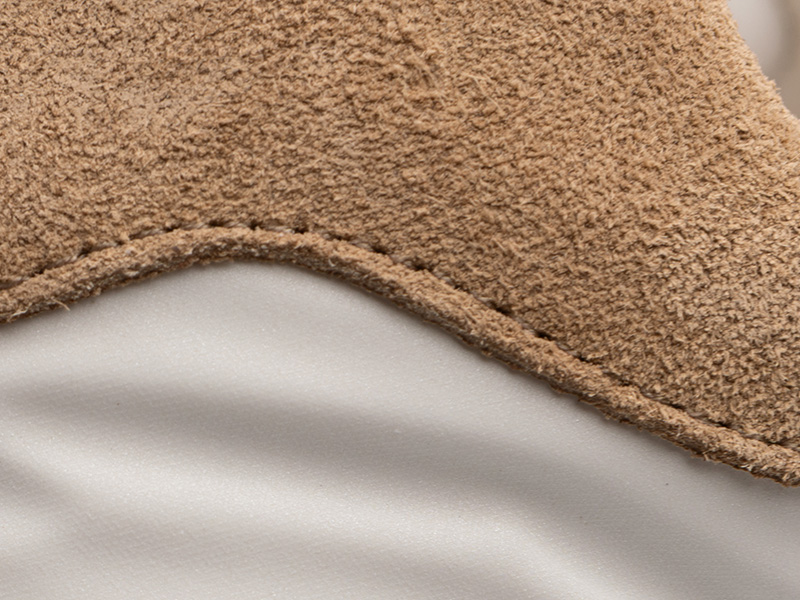 Mouton — Noova Bast detail