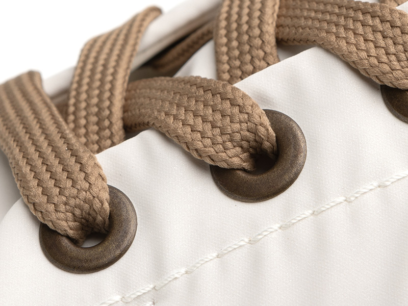 Mouton — Noova Bast detail