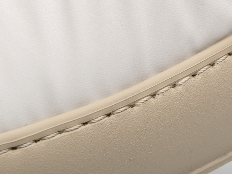 Mouton — Noova Bast detail