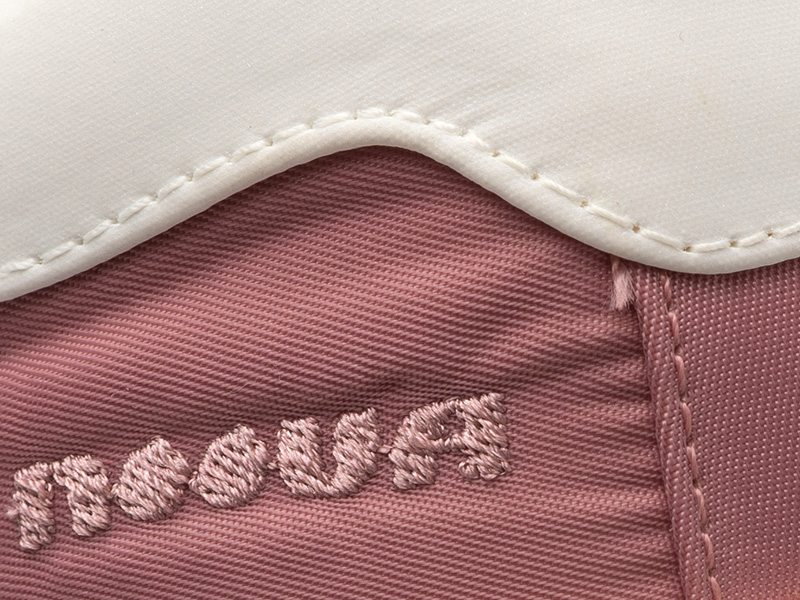 Sakura — Noova Bast detail