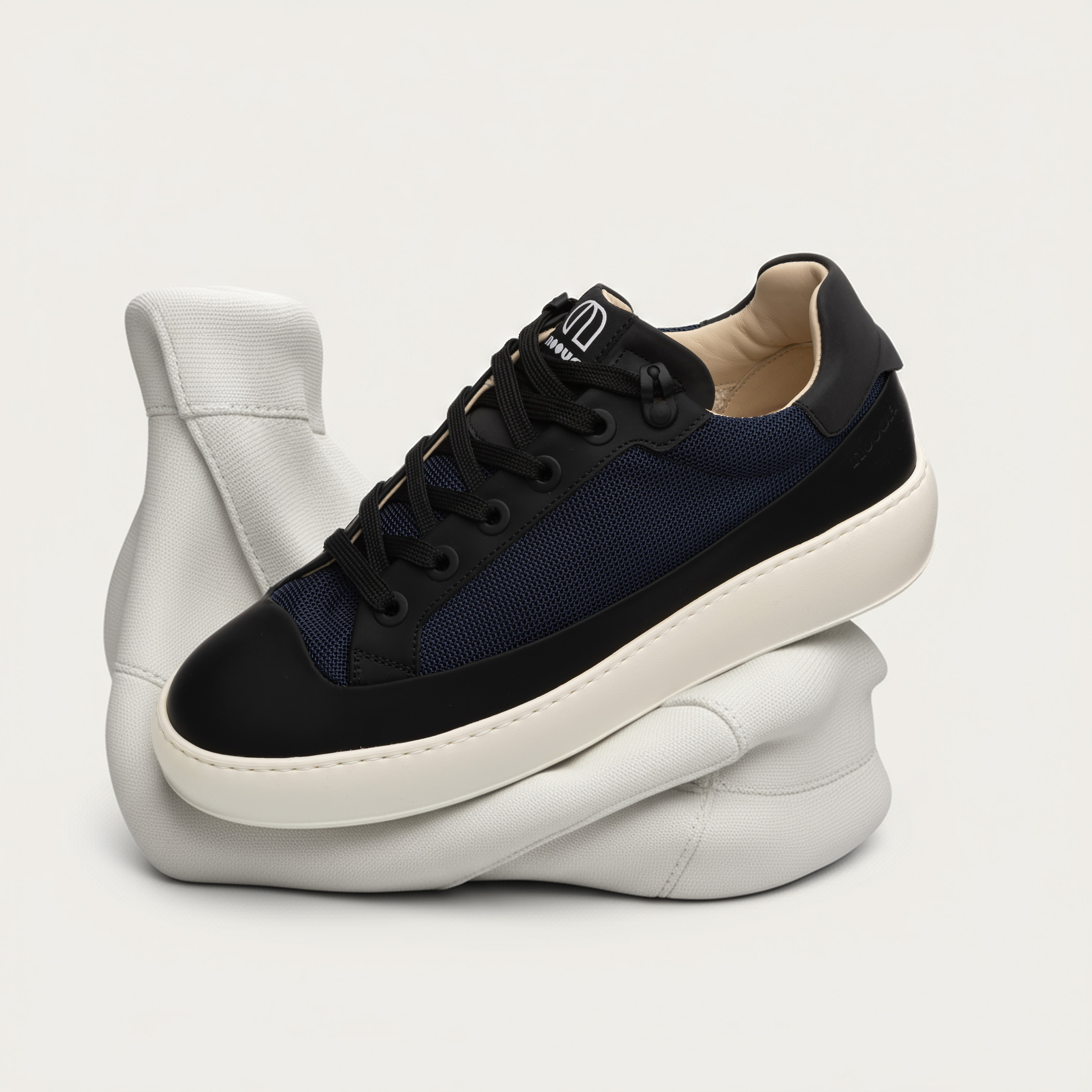 Stealth — Noova Gost detail